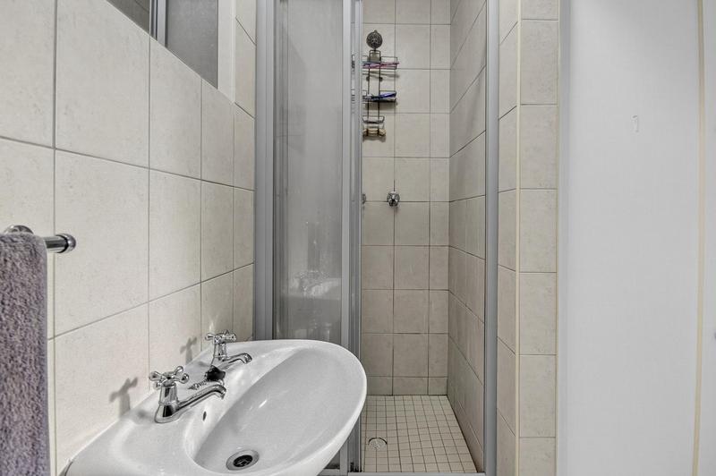 To Let 2 Bedroom Property for Rent in Somerset West Western Cape